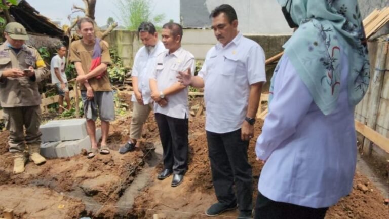 Bedah Rumah di Sukaraja Kabupaten Bogor