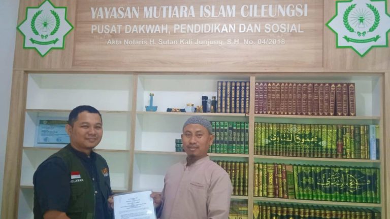 Kerja Sama Dengan Yayasan Mutiara Islam Cileungsi Sebagai Mitra Pengelola Zakat dan Infaq