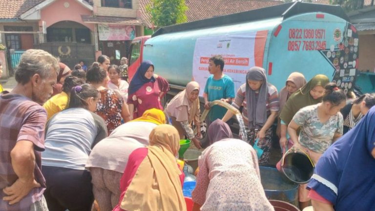 Kekeringan Bogor Meluas di 135 Desa, Dinsos Salurkan Bantuan Air Bersih